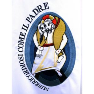 casula-ricamo-logo-giubileo-straordinario-della-misericordia